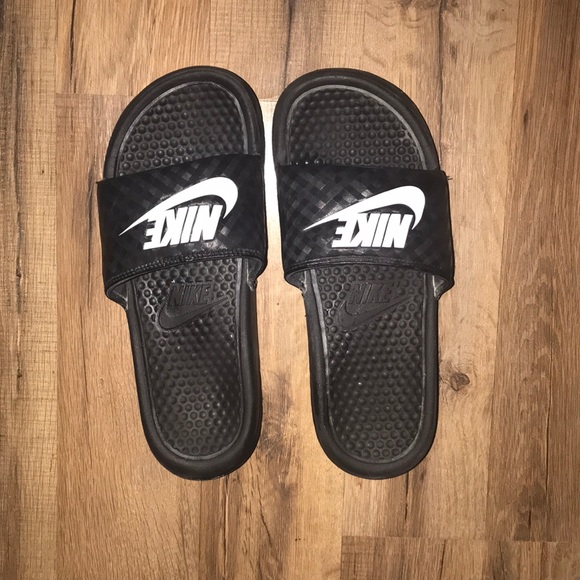 Nike slides - Picture 2 of 2
